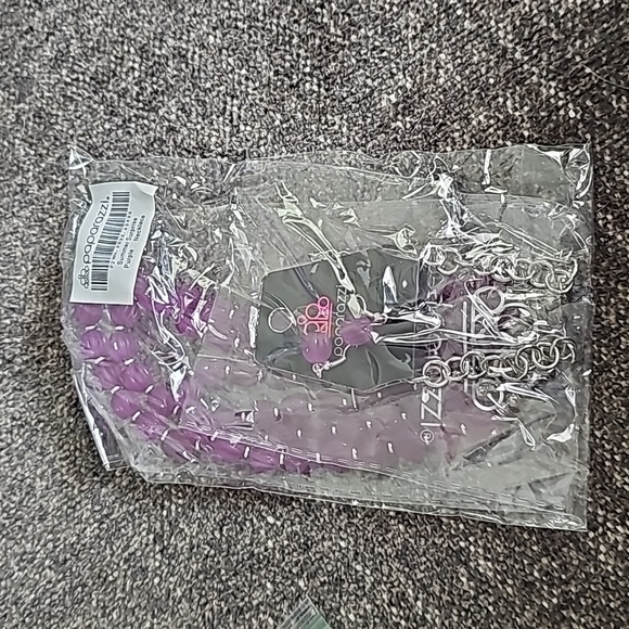 Summer Surprise Purple Necklace 💜 - Picture 3 of 4